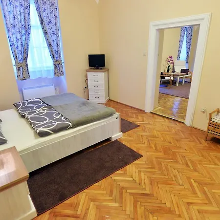 Foter Apartment *